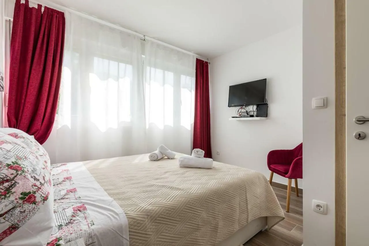 Apartments Cezar Split