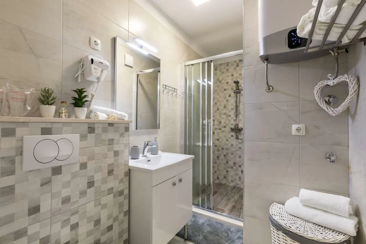 Apartments Cezar Split