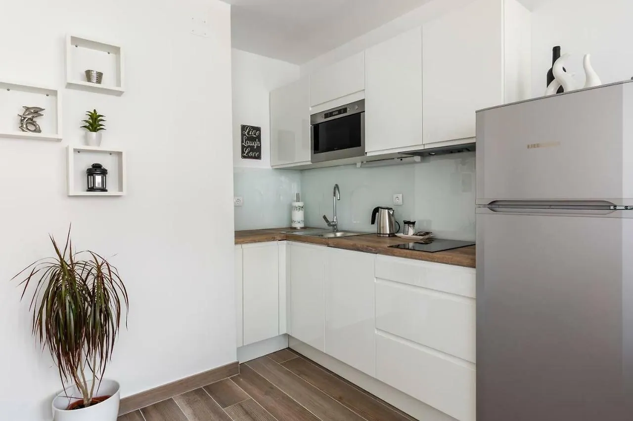 Apartments Cezar Split 0*,